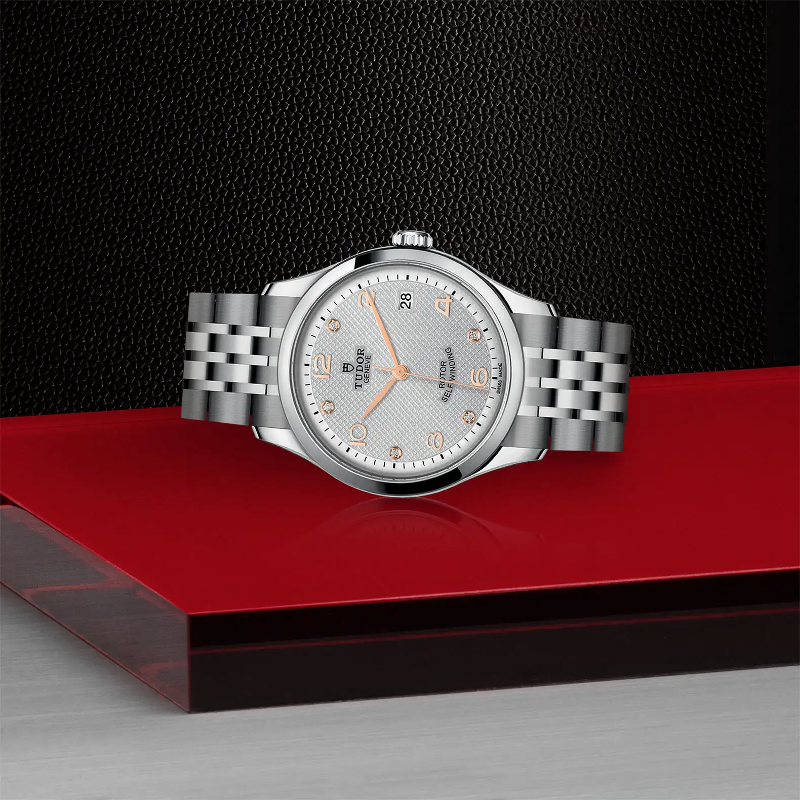 Tudor 1926 - Model No. M91450-0003