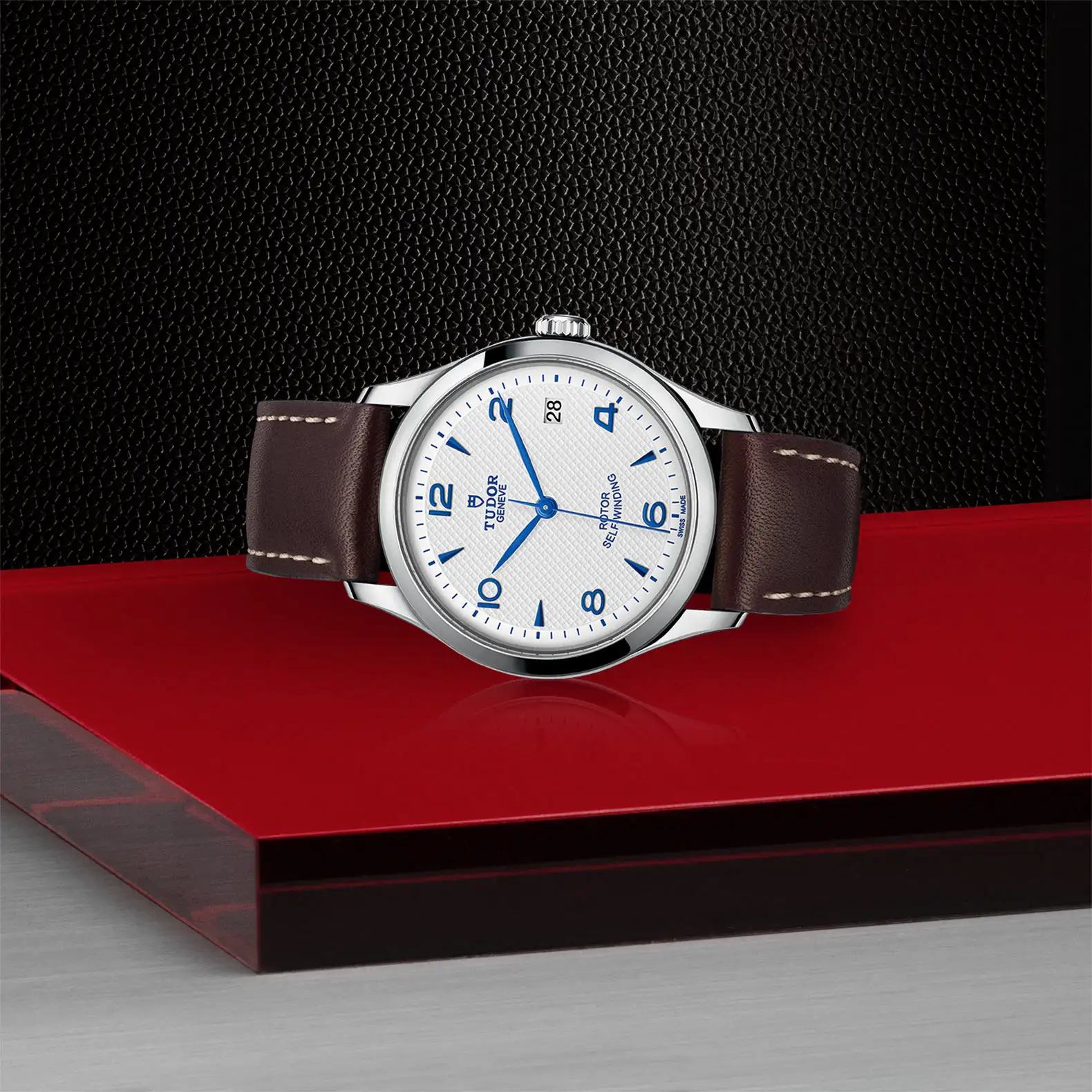 Tudor 1926 - Model No. M91450-0010