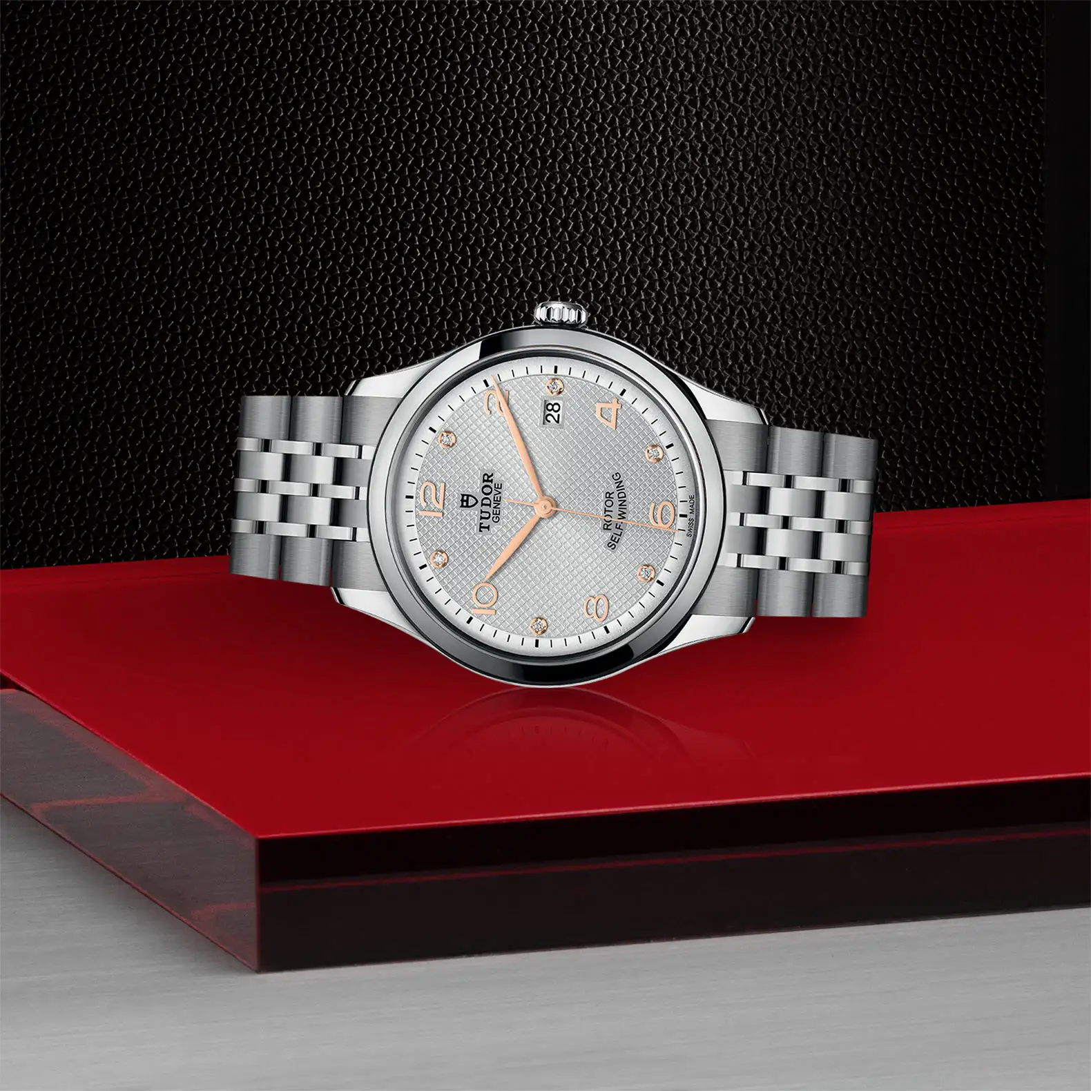 Tudor 1926 - Model No. M91550-0003