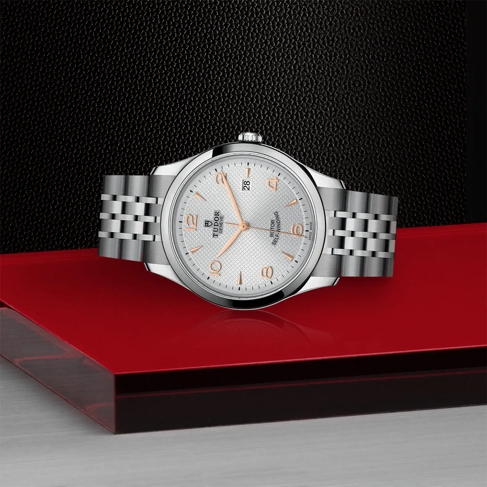 Tudor 1926 - Model No. M91650-0001
