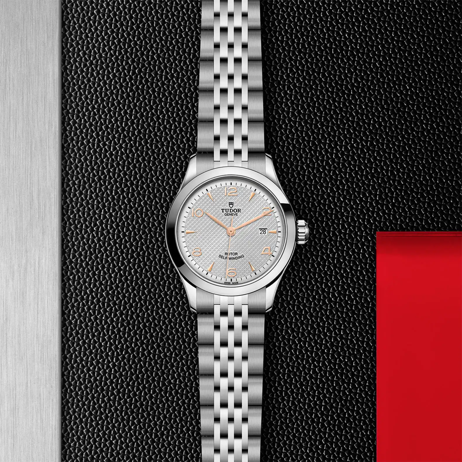 Tudor 1926 - Model No. M91350-0001